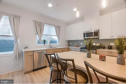 317 Riggs Park Place NE, Washington, DC 20011 - Photo 8