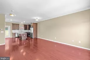 427 Woodcrest Dr SE, Washington, DC 20032 - Photo 6