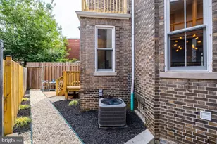 1505 Harvard St NW, Washington, DC 20009 - Photo 30