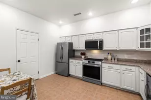 22 15th St NE, Washington, DC 20002 - Photo 10