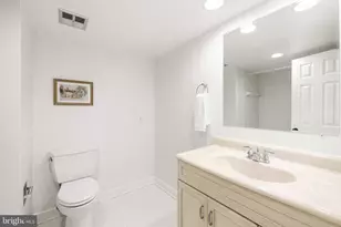 22 15th St NE, Washington, DC 20002 - Photo 26