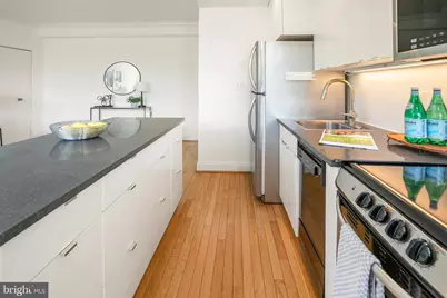 1701 16th Street NW #426, Washington, DC 20009 - Photo 4
