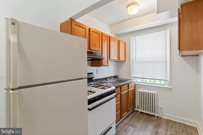 215 Oakwood Street SE #302, Washington, DC 20032 - Photo 10