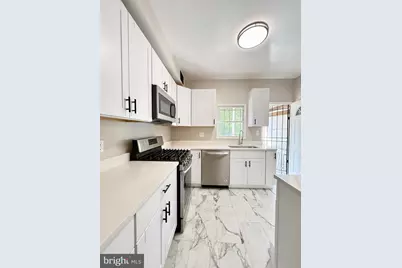 1004 Girard Street NW, Washington, DC 20001 - Photo 12