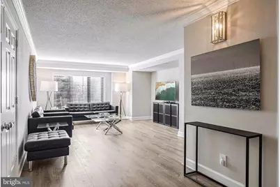 1080 Wisconsin Avenue NW #101, Washington, DC 20007 - Photo 2