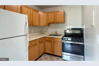 7060 Eastern Avenue NW, Washington, DC 20012 - Photo 6