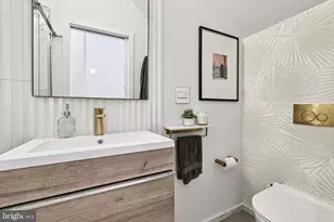 1328 Maryland Ave NE, Washington, DC 20002 - Photo 10