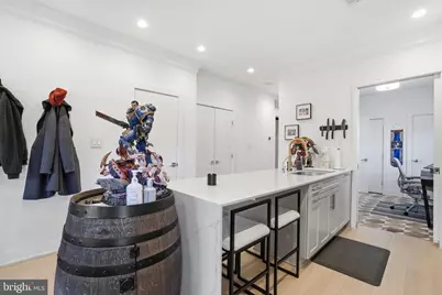 2642 39th Street NW #6, Washington, DC 20007 - Photo 8