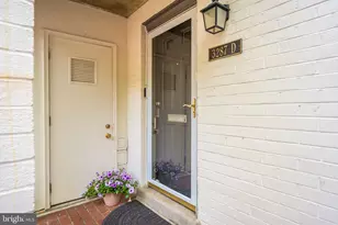 3287 Sutton Pl NW, Washington, DC 20016 - Photo 2