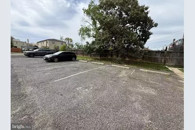 412 19th Street NE #201, Washington, DC 20002 - Photo 2