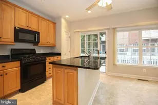 722 Capitol Square Pl SW, Washington, DC 20024 - Photo 10