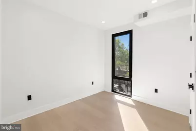 2504 41st Street NW #3, Washington, DC 20007 - Photo 14