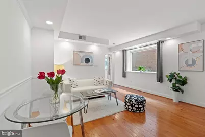 1125 12th Street NW #21, Washington, DC 20005 - Photo 2