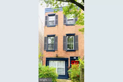 339 SE 11th Street SE, Washington, DC 20003 - Photo 2