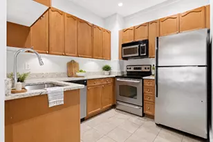 1613 Harvard St NW, Washington, DC 20009 - Photo 6