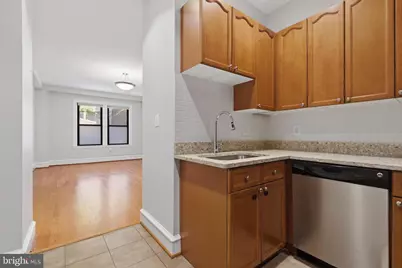 1613 Harvard Street NW #114, Washington, DC 20009 - Photo 6