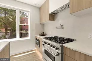 1527 Buchanan St NW, Washington, DC 20011 - Photo 36