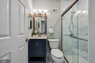 1953 Calvert St NW, Washington, DC 20009 - Photo 20