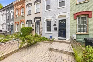 925 8th St NE, Washington, DC 20002 - Photo 2