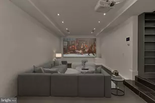 3249 P St NW, Washington, DC 20007 - Photo 58
