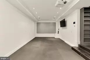 3249 P St NW, Washington, DC 20007 - Photo 52