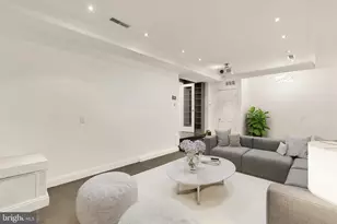 3249 P St NW, Washington, DC 20007 - Photo 56