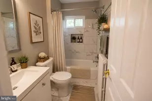 540 14th St SE, Washington, DC 20003 - Photo 6