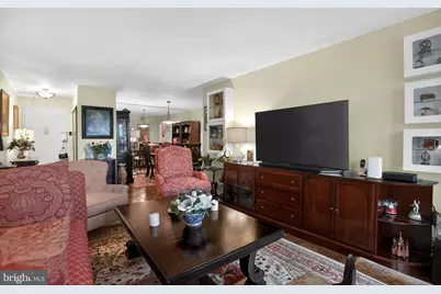 700 7th Street SW #526, Washington, DC 20024 - Photo 8