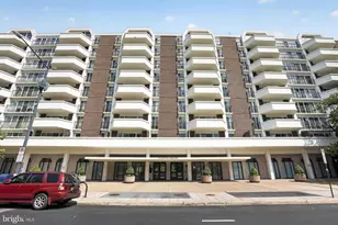 700 7th St SW, Washington, DC 20024 - Photo 2