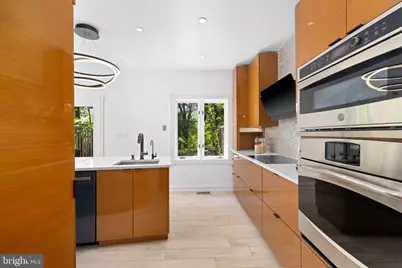 4018 Chancery Court NW, Washington, DC 20007 - Photo 12