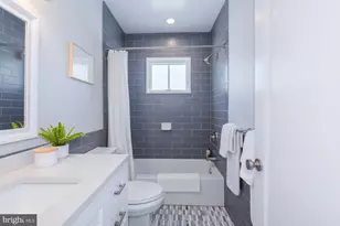 420 4th St SE, Washington, DC 20003 - Photo 30