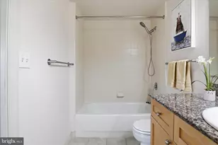 777 7th St NW, Washington, DC 20001 - Photo 16