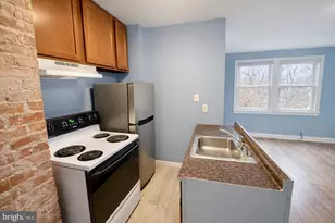 2621 30th St SE, Washington, DC 20020 - Photo 2