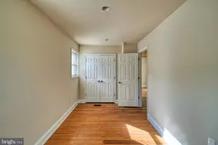 521 Foxhall Pl SE, Washington, DC 20032 - Photo 16
