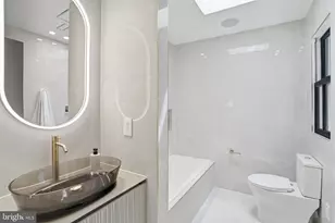1238 28th St NW, Washington, DC 20007 - Photo 32