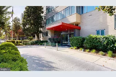 1711 Massachusetts Avenue NW #301, Washington, DC 20036 - Photo 1