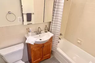 520 N St SW, Washington, DC 20024 - Photo 6