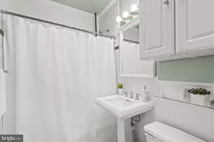 2305 38th St NW, Washington, DC 20007 - Photo 26