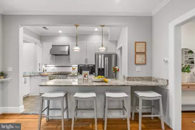 2305 38th Street NW, Washington, DC 20007 - Photo 8