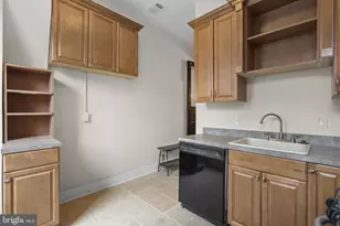65 Bryant St NW, Washington, DC 20001 - Photo 14