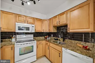 2111 Wisconsin Ave NW, Washington, DC 20007 - Photo 12