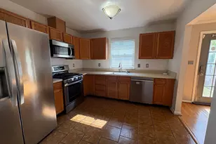 4005 Blakney Ln SE, Washington, DC 20032 - Photo 8