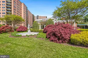 4201 Cathedral Ave NW, Washington, DC 20016 - Photo 30