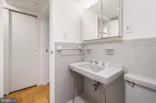 4201 Cathedral Ave NW, Washington, DC 20016 - Photo 16