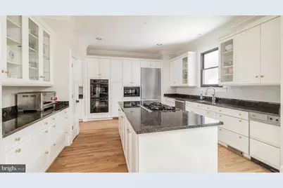 4802 Kemble Place NW, Washington, DC 20007 - Photo 12