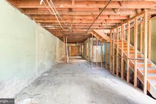 1527 6th St NW, Washington, DC 20001 - Photo 2