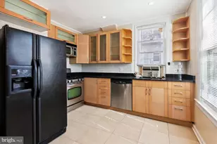14 Seaton Pl NW, Washington, DC 20001 - Photo 4