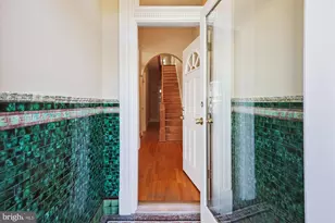 14 Seaton Pl NW, Washington, DC 20001 - Photo 2