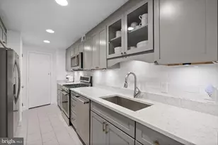 700 New Hampshire Ave NW, Washington, DC 20037 - Photo 10