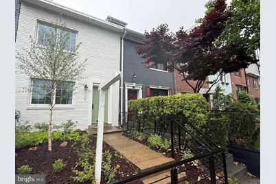 1527 K Street SE, Washington, DC 20003 - Photo 1